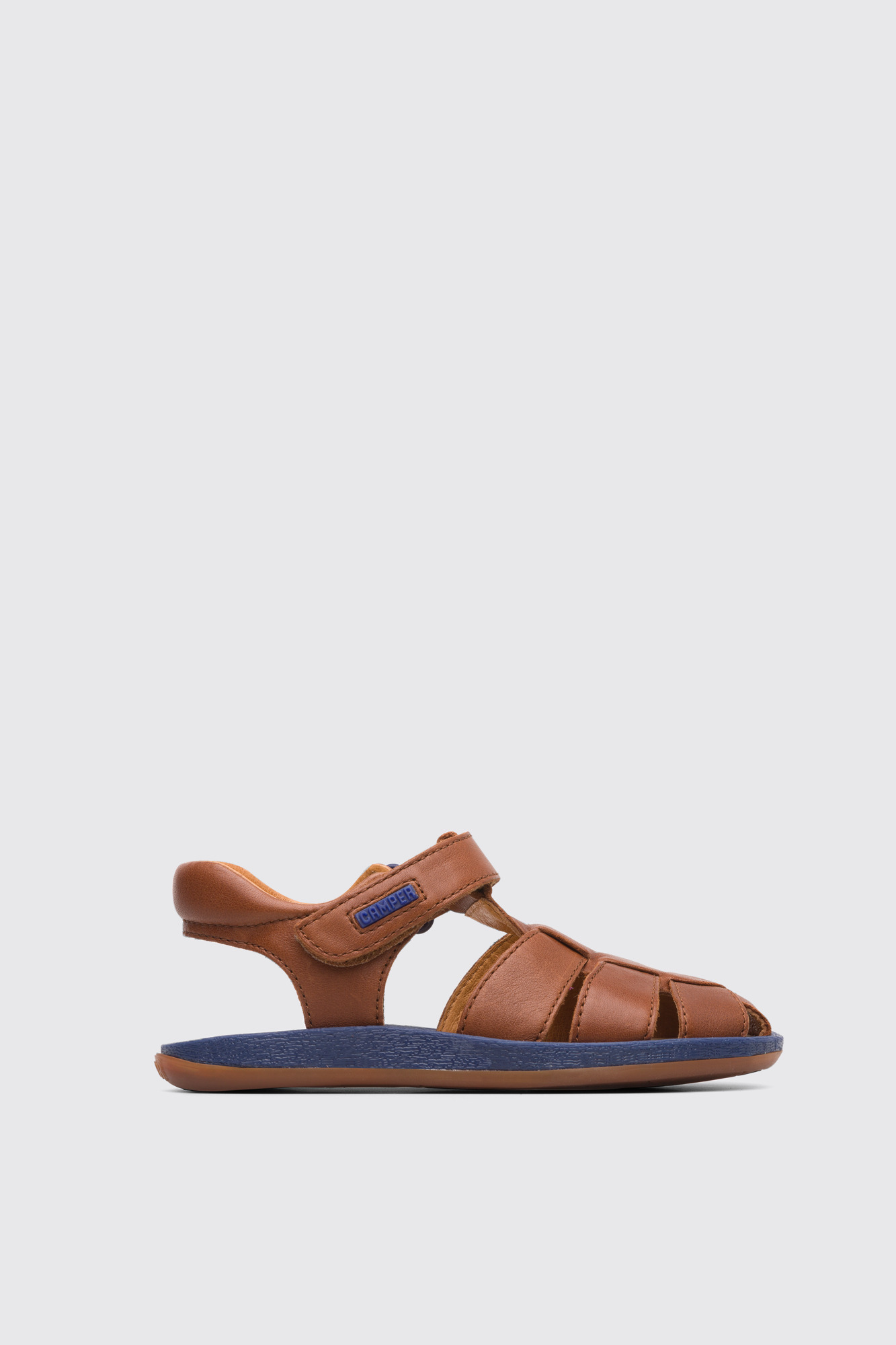 Bicho Closed brown T-strap sandal for kids