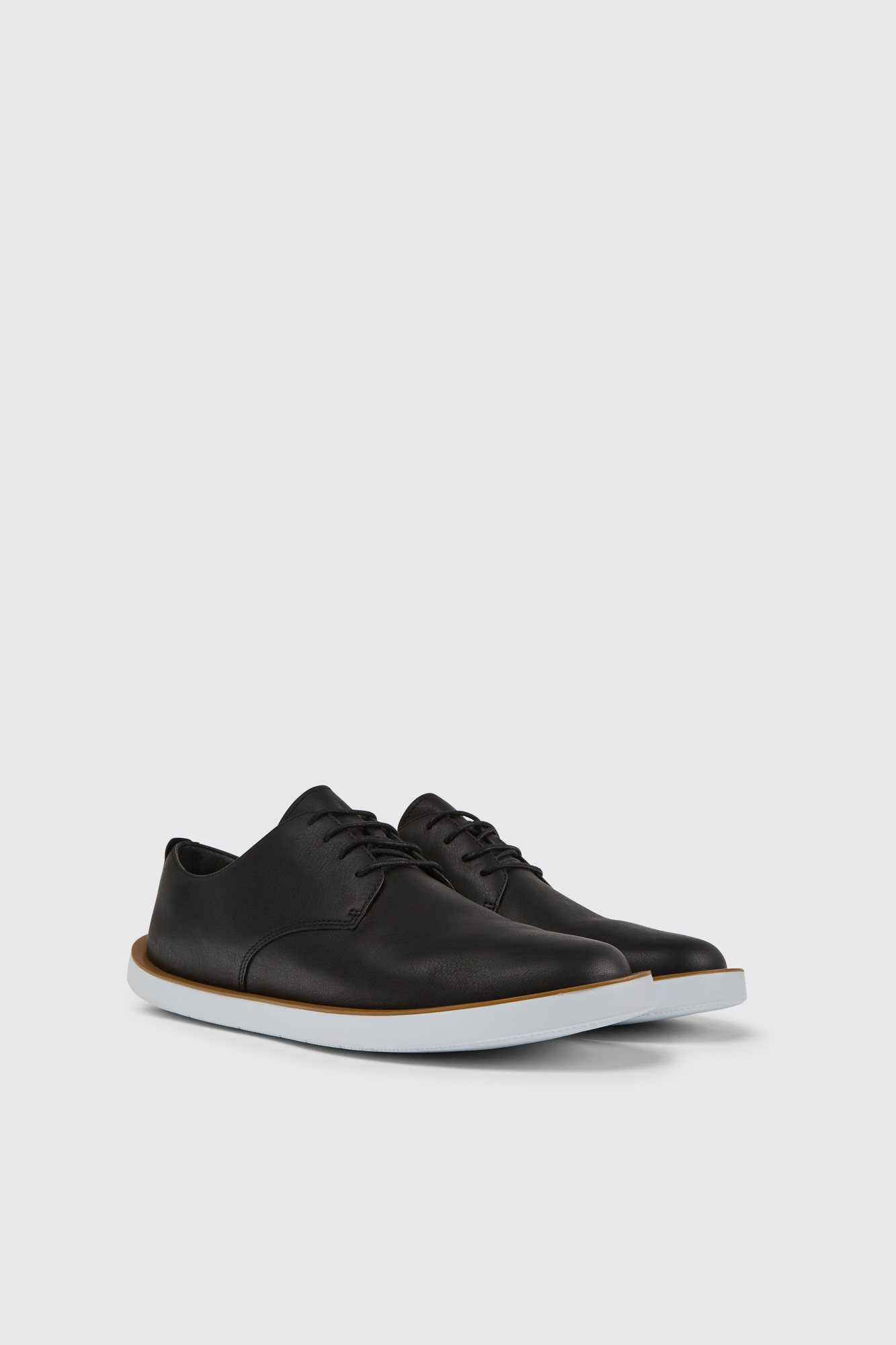 Wagon Black leather men's shoes