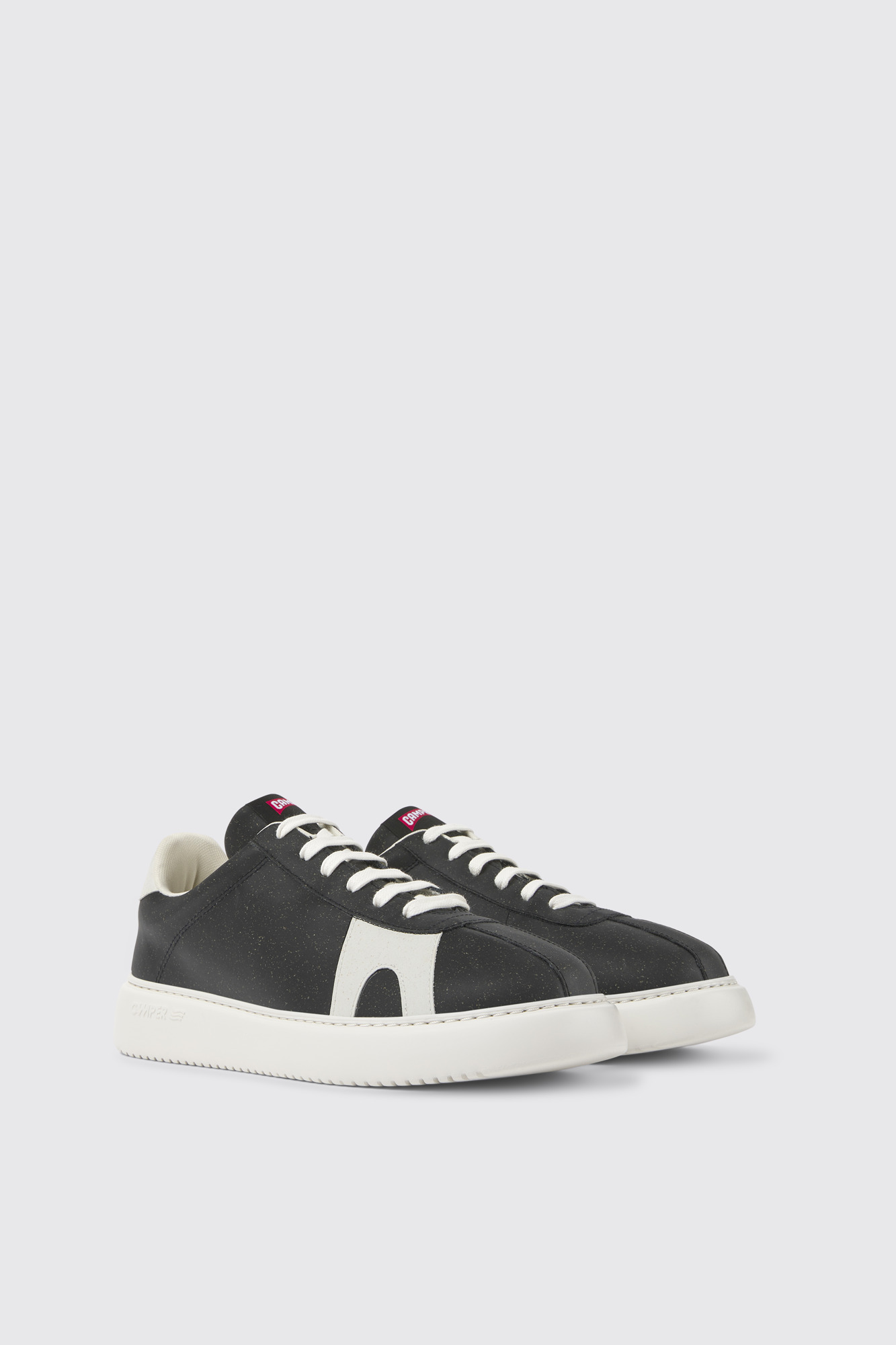 Runner K21 MIRUM® Black and white sneakers for men