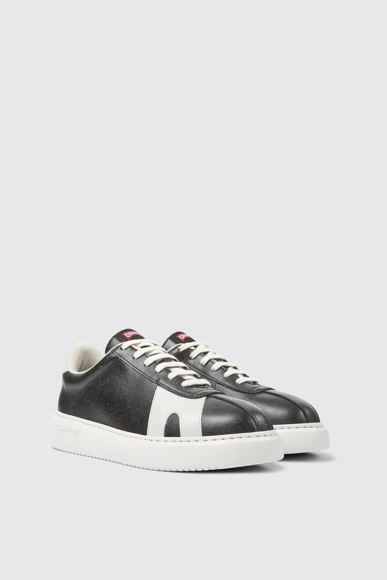 Runner K21 MIRUM® Black and white sneakers for women