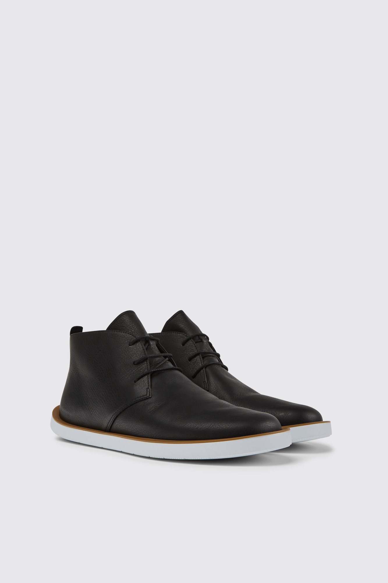 Wagon Black leather men's shoes