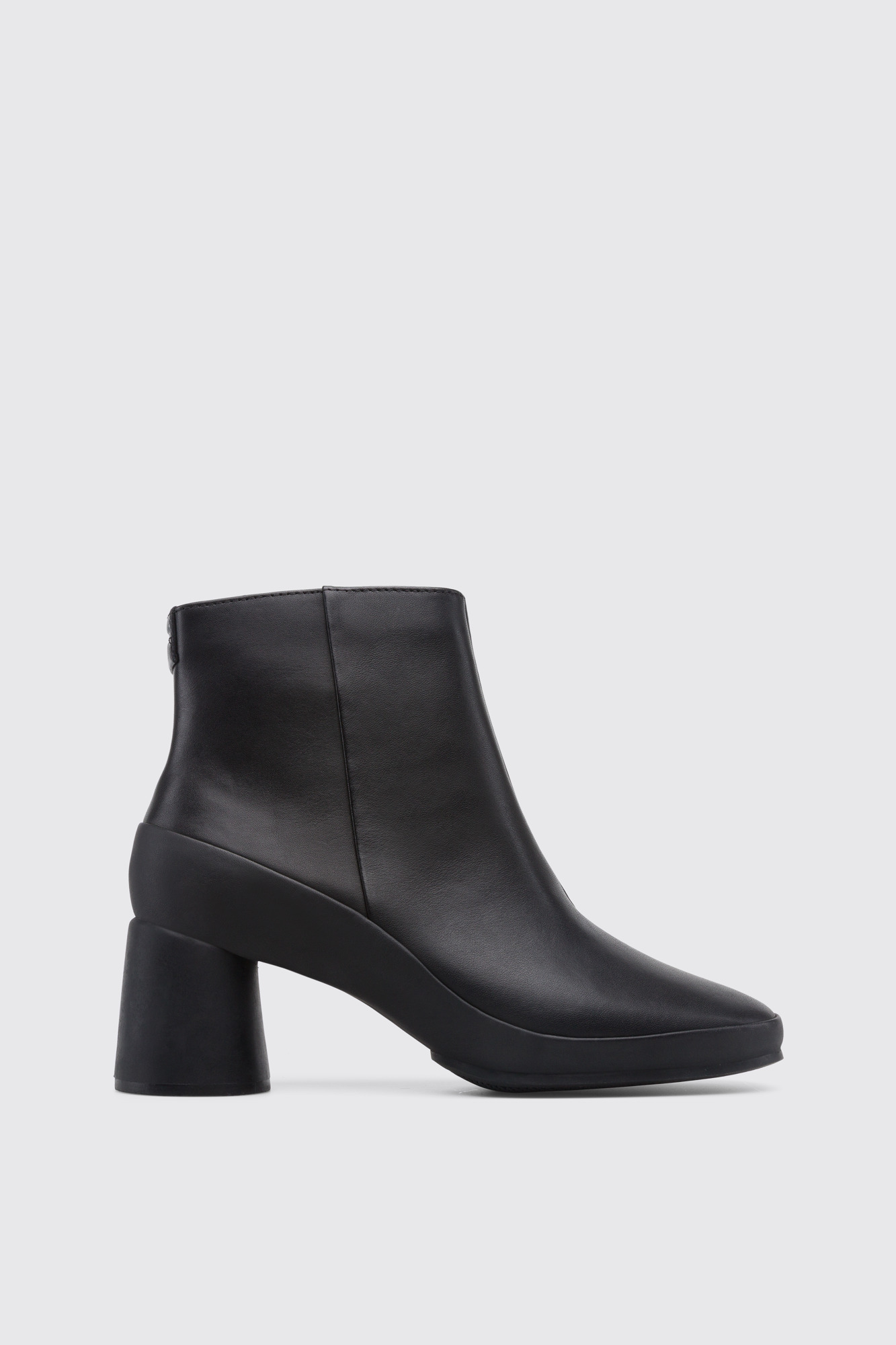Upright Women's black ankle boot