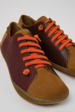 Twins Women's Shoe with Rubber Outsoles.