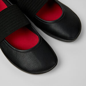 Right Nina Black Leather Ballerinas for Women.