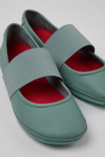 Right Green Leather Ballerina for Women.
