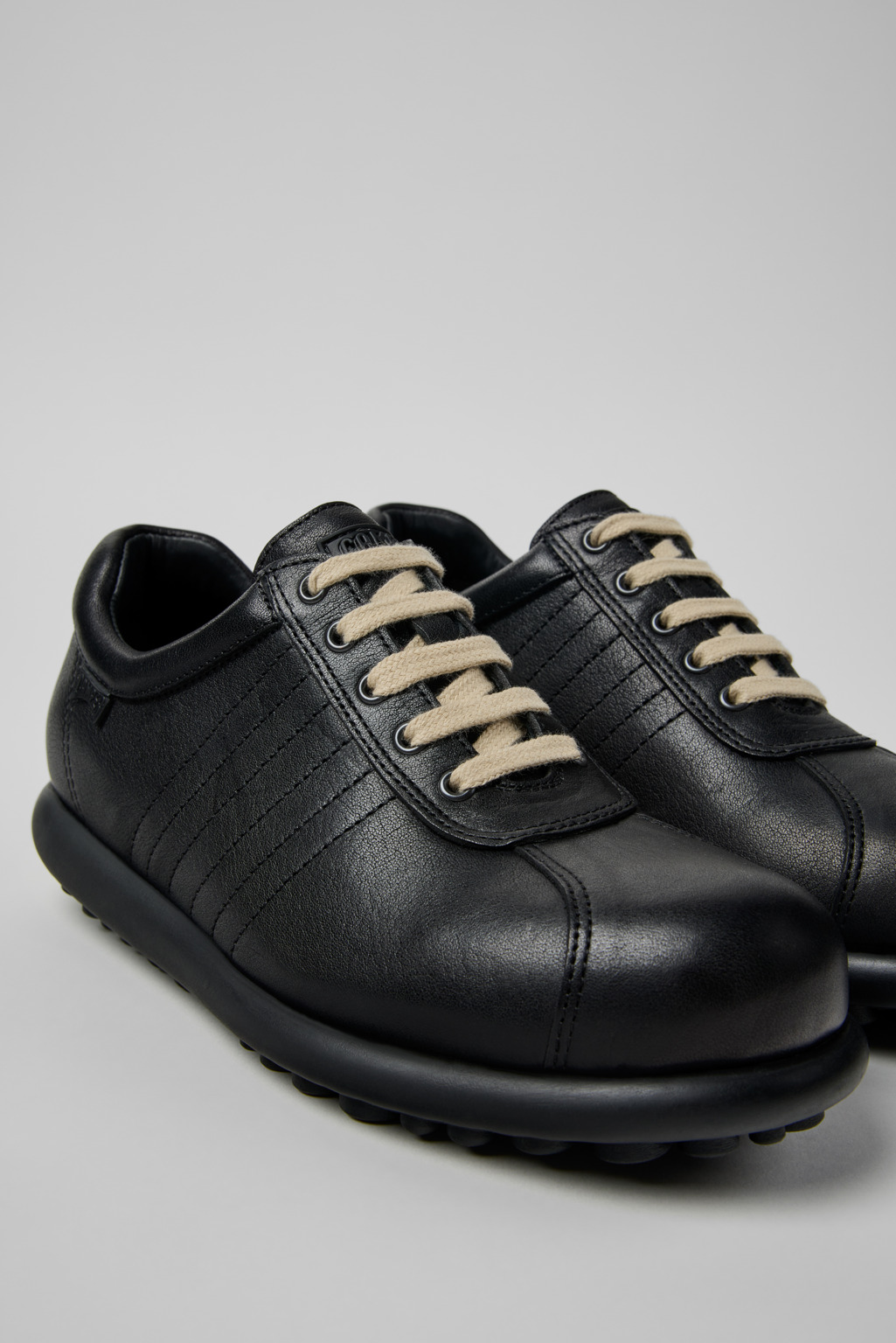 Pelotas Black Leather Shoes for Women.