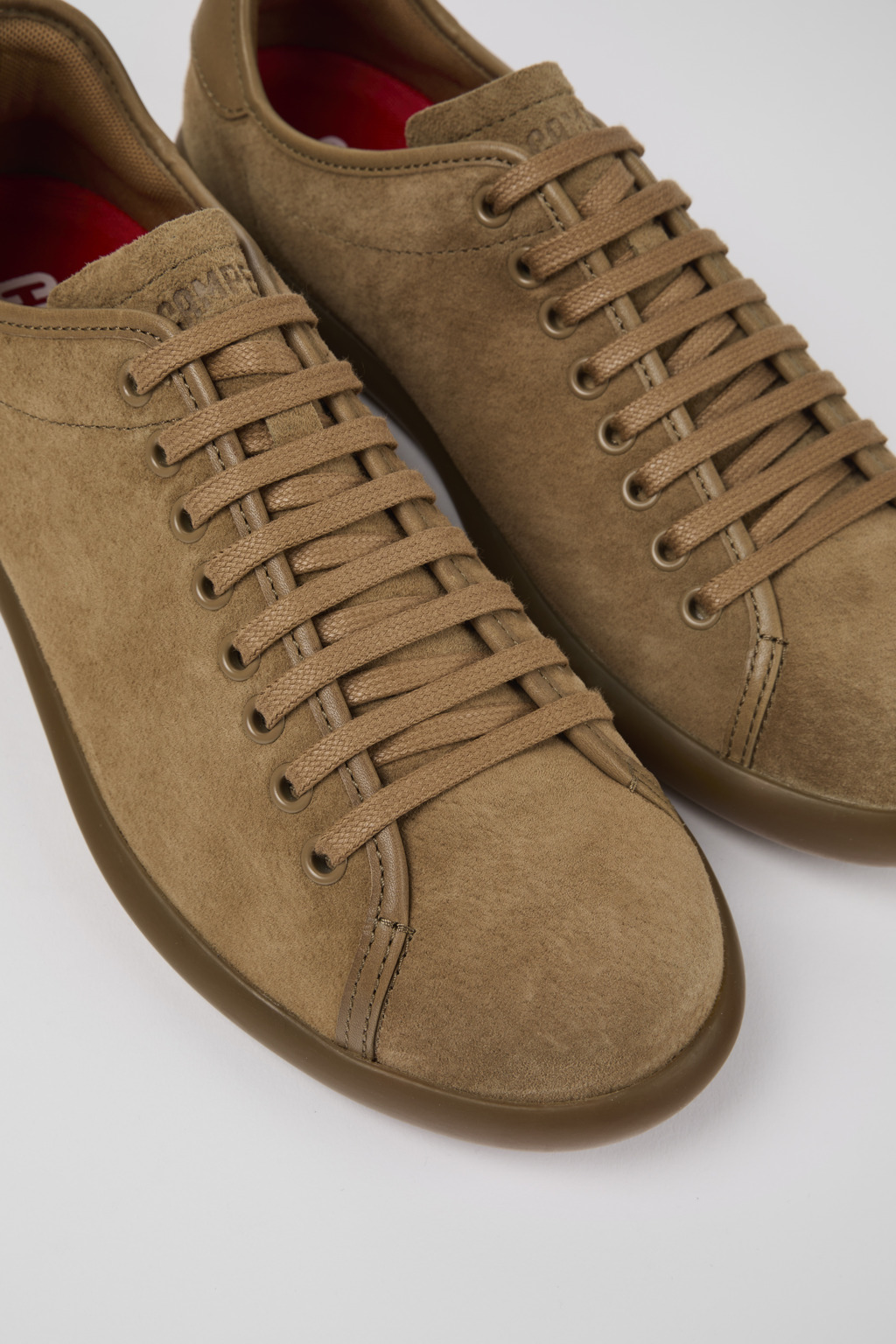 Pelotas Soller Brown Nubuck & Leather Men's Sneakers.