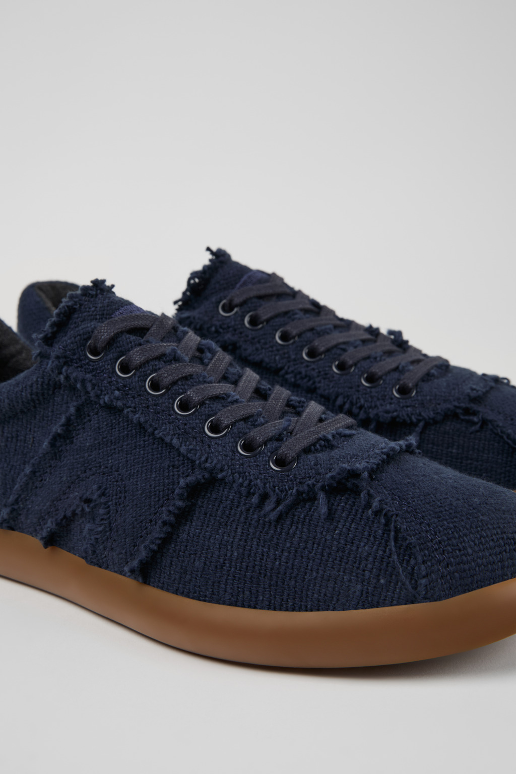 Pelotas Soller Blue Organic Cotton Sneakers for Men.