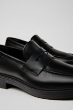 Dean Black Leather Moccasin/Nautical Shoes for Men.