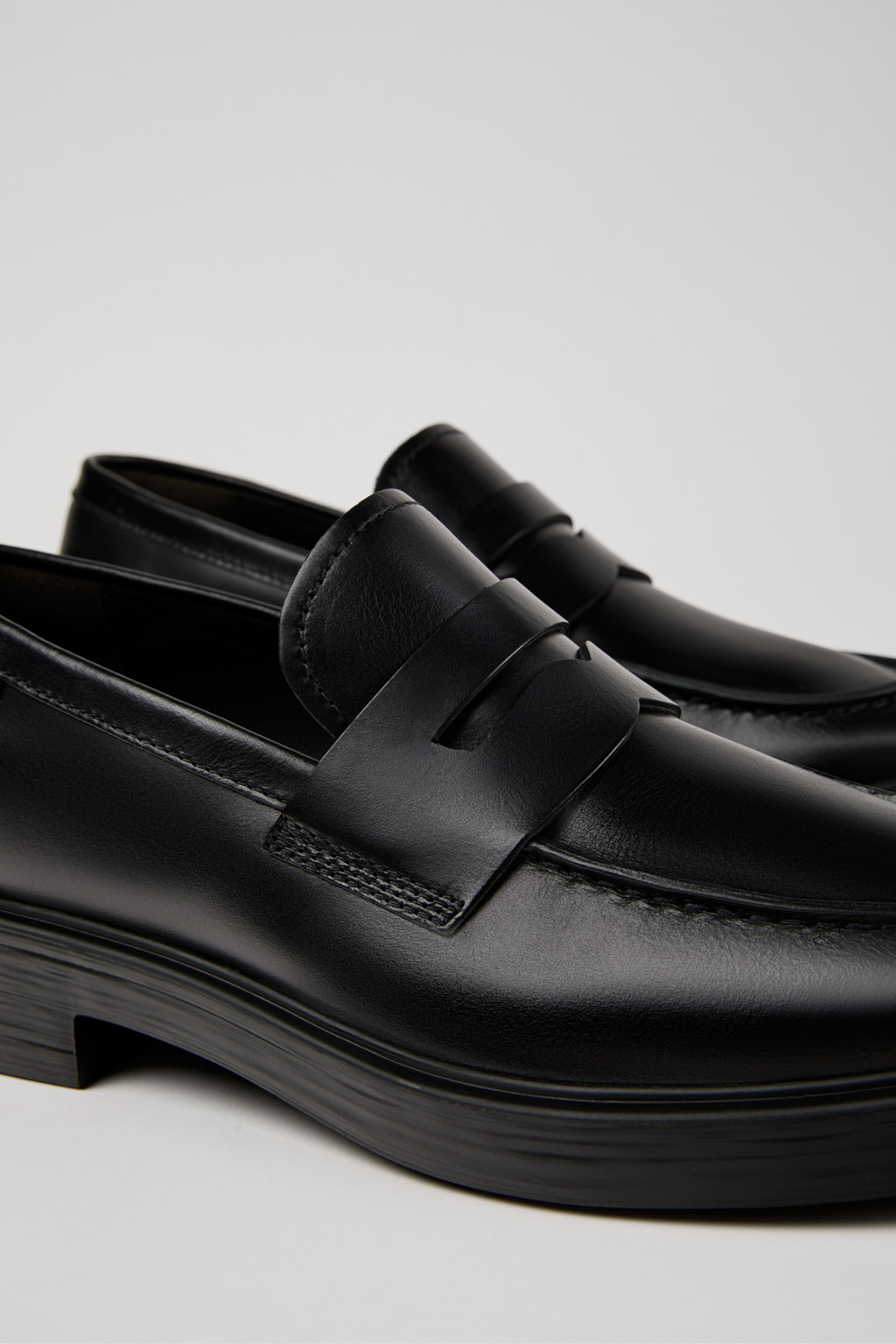 Dean Black Leather Moccasin/Nautical Shoes for Men.