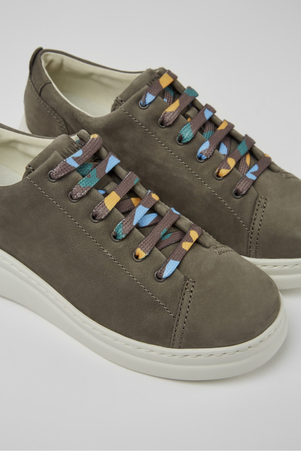 Runner Up Brown-gray nubuck sneakers for women