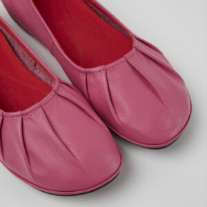 Right Pink leather ballerina flats for women
