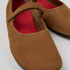 Right Nina Brown Nubuck Shoes for Women.