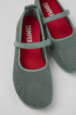 Right Green TENCEL® Lyocell and Leather Moccasins for Women.
