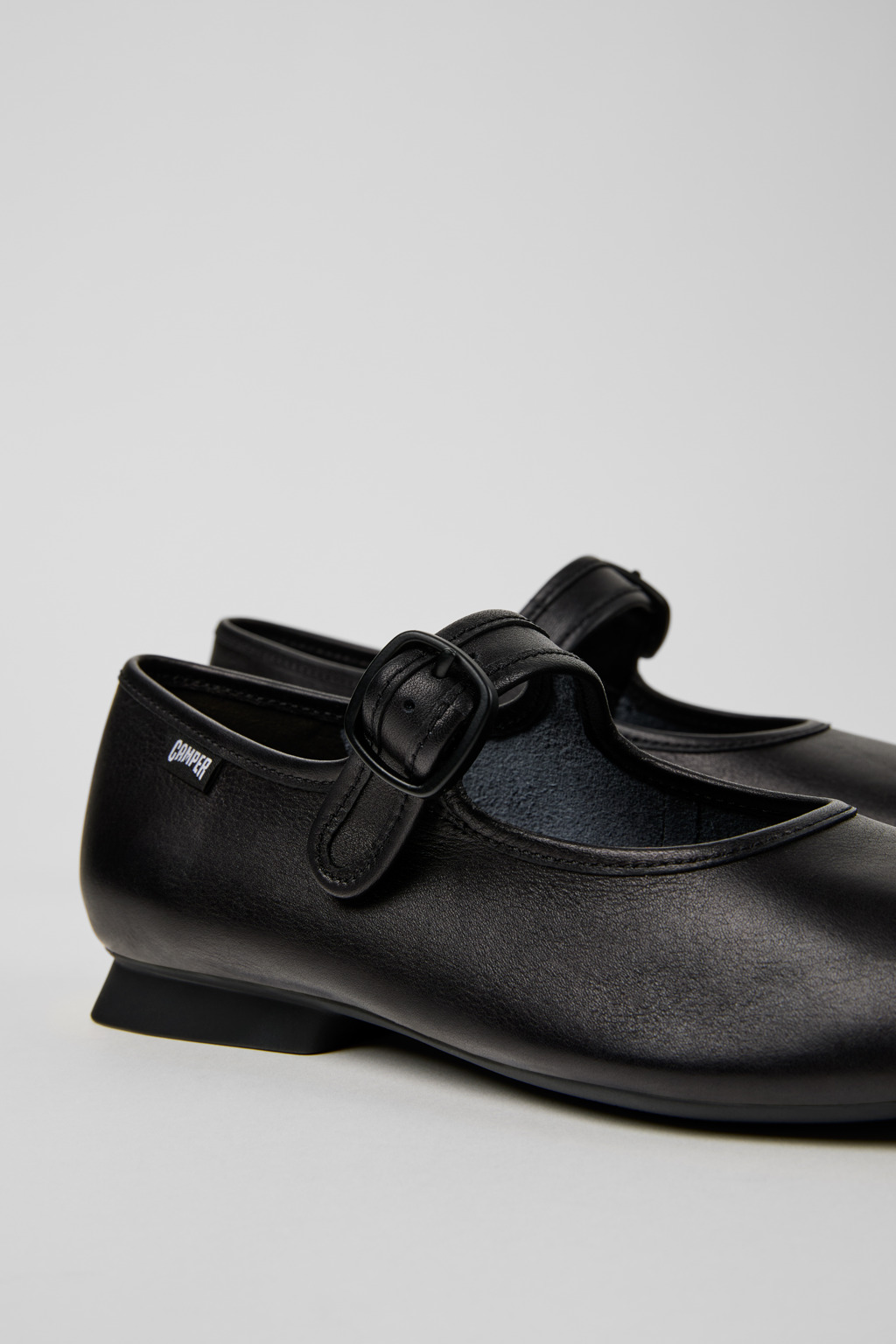 Casi Myra Black Leather Ballerinas for Women.