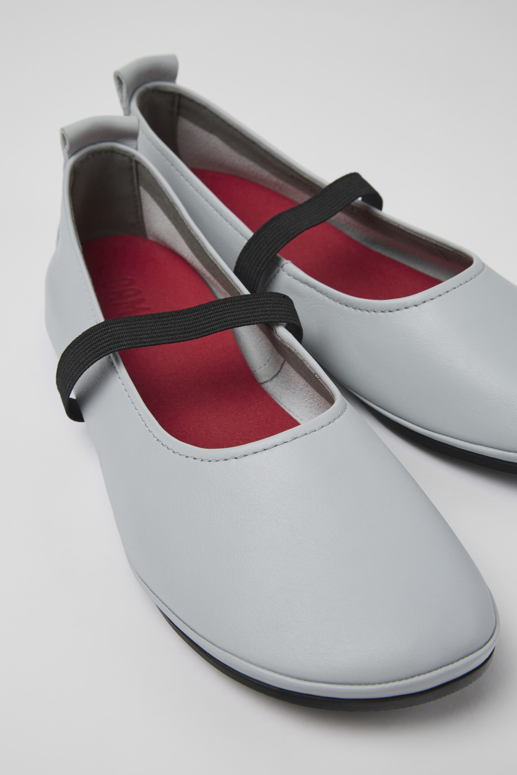 Right Gray Leather Mary Jane for Women