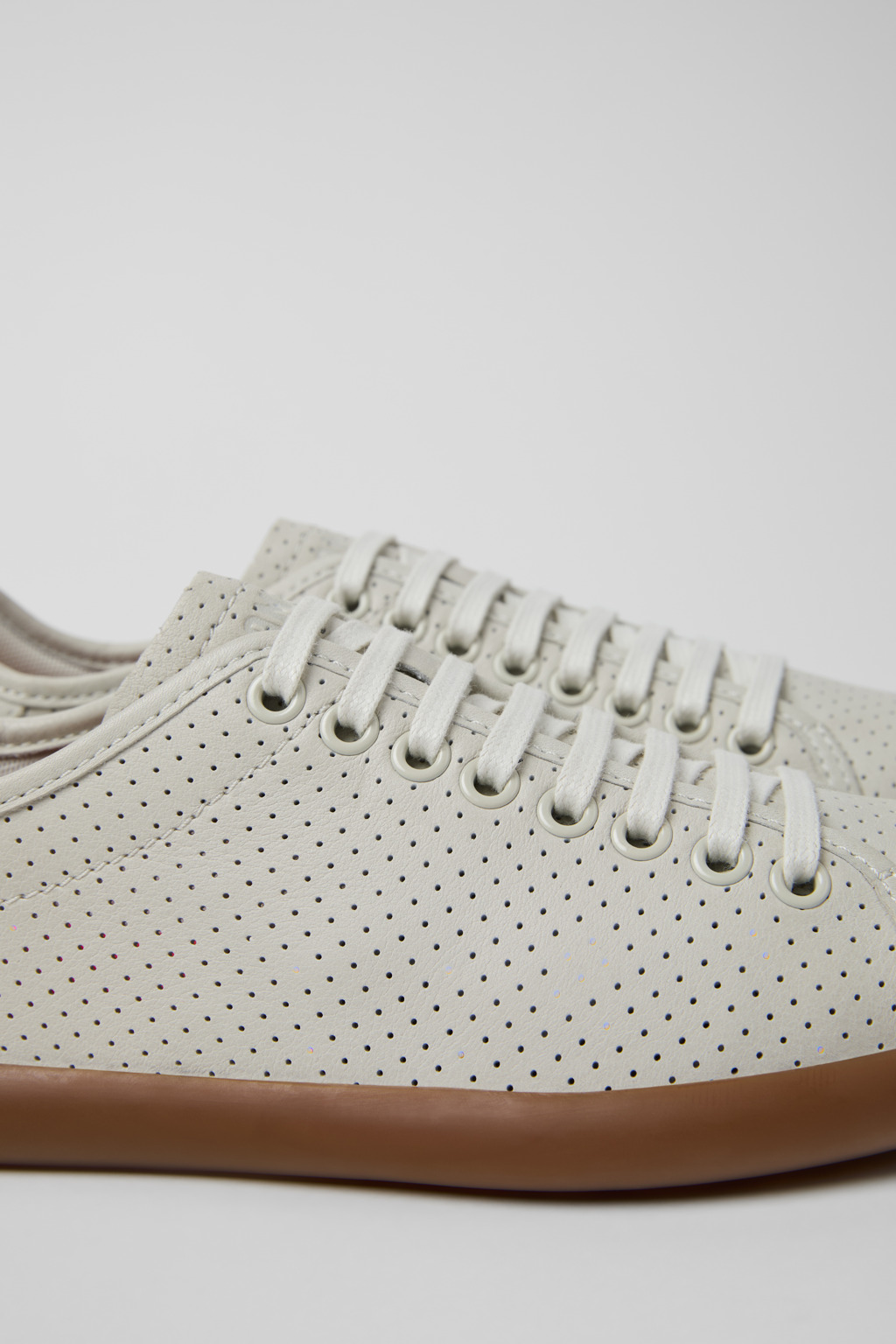 Pelotas Soller White Leather Sneakers for Women.