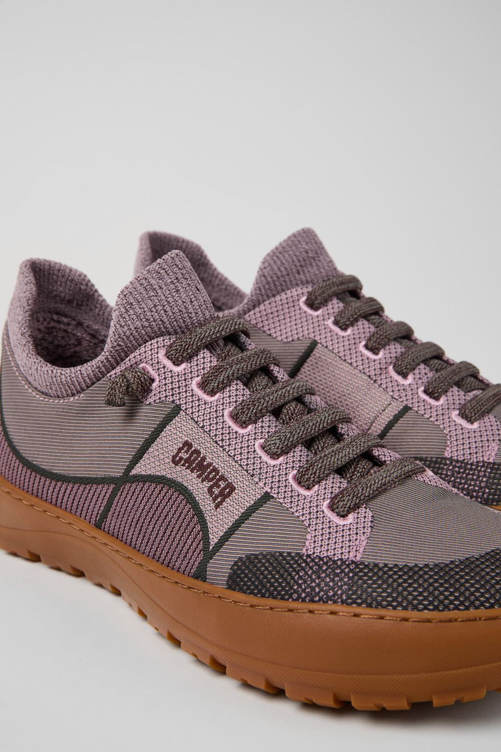 Peu Serra 360º Durable Pink Engineered Material Sneakers for Women