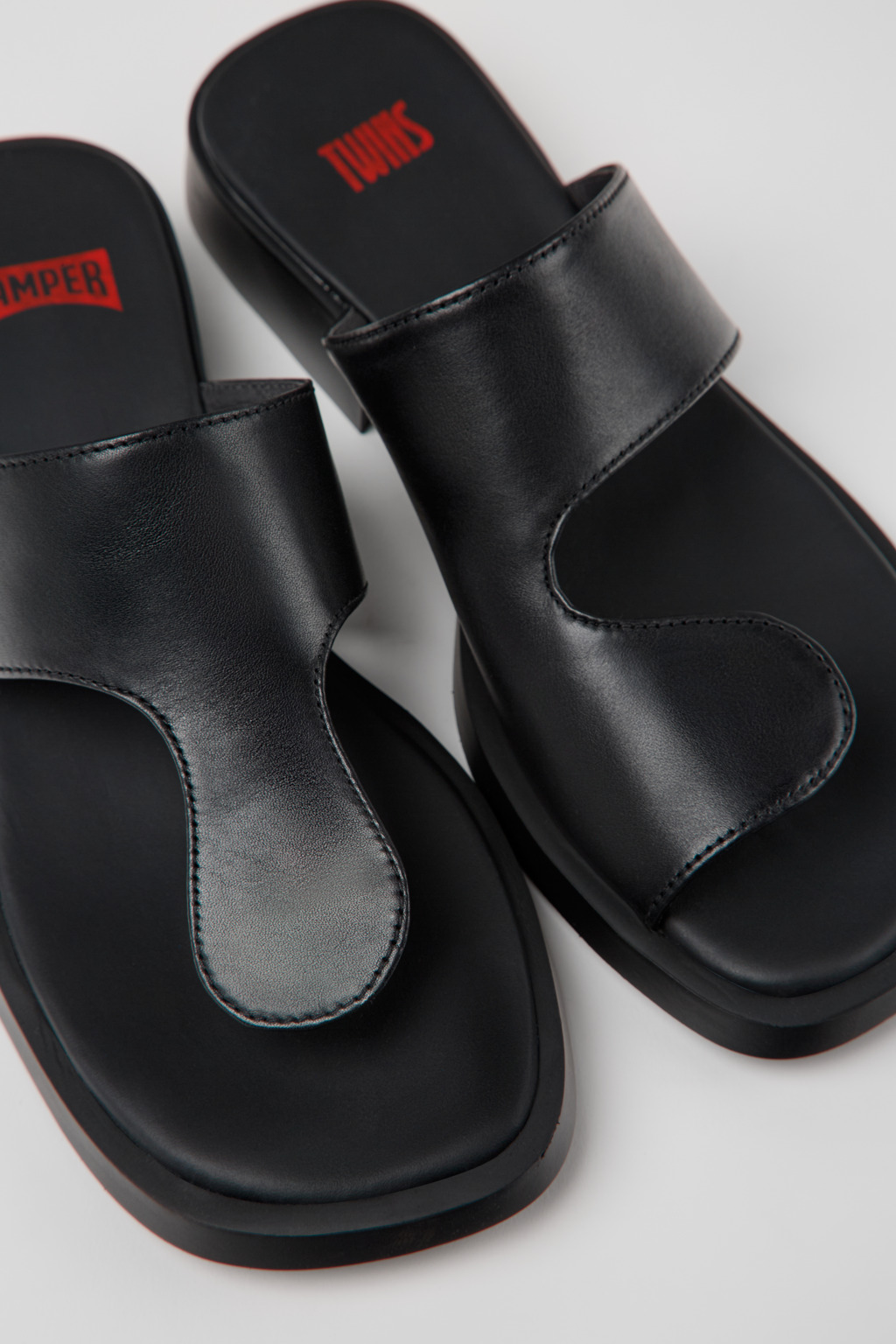 Dana Black Leather Sandals for Women.