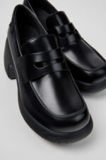Thelma II Black Leather Moccasins for Women.
