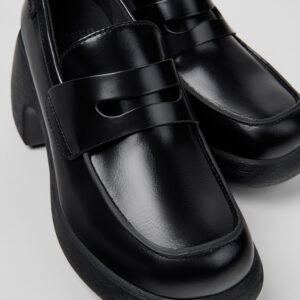 Thelma II Black Leather Moccasins for Women.