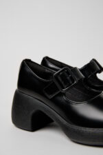 Thelma II Black Leather Moccasins for Women.