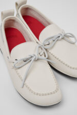 Right Nina White Leather Ballerinas for Women.