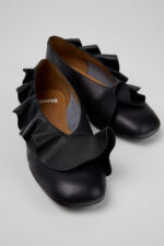 Casi Myra Black Leather Ballerinas for Women.