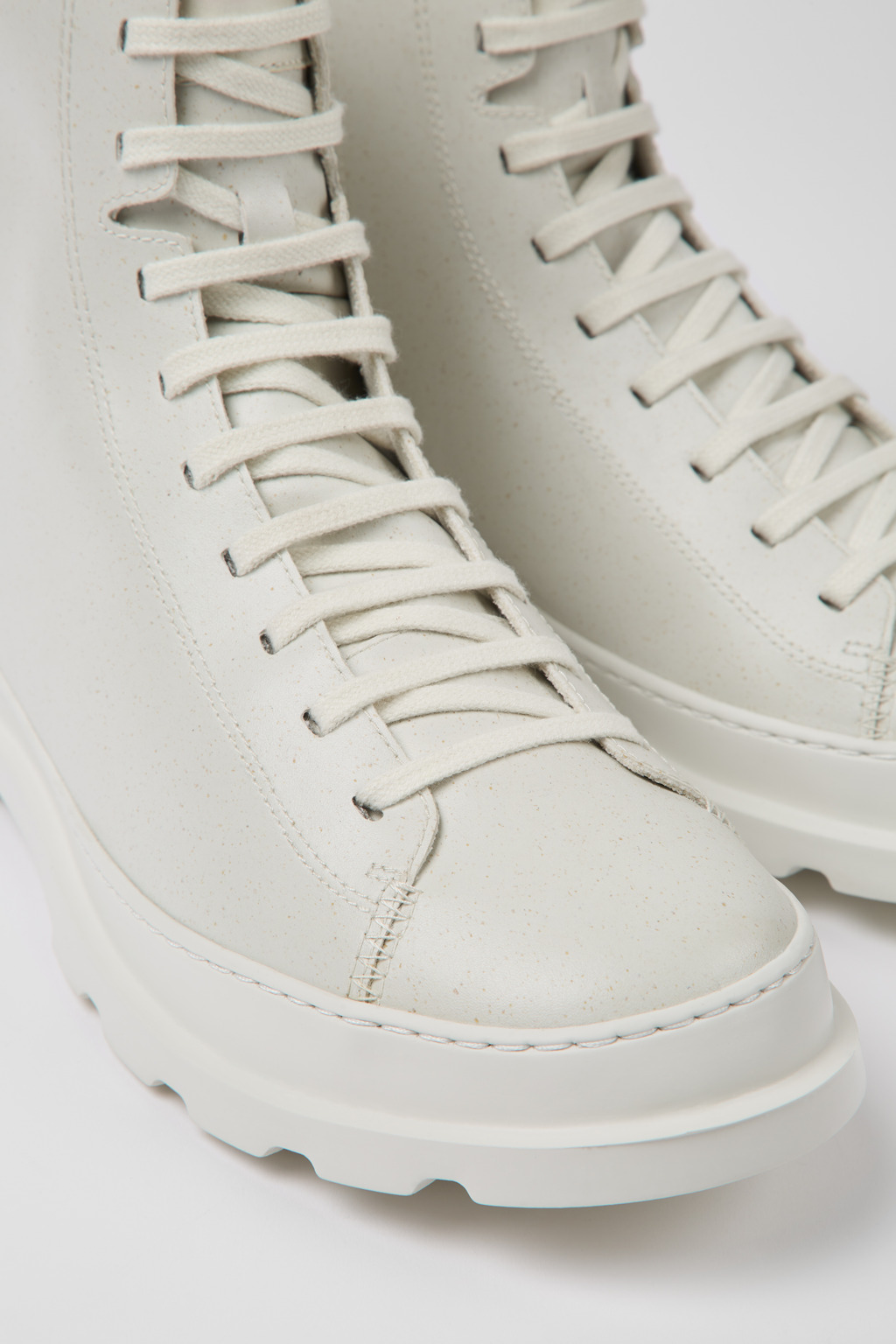 Brutus White MIRUM® ankle boots for men