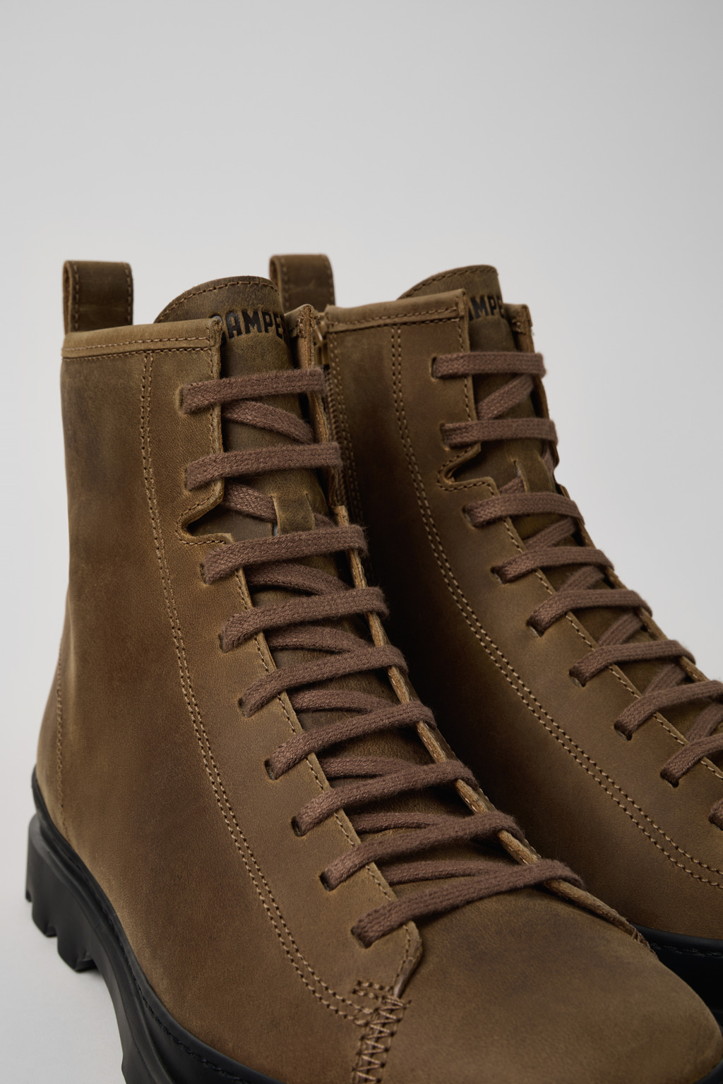Brutus Medium lace boot for men