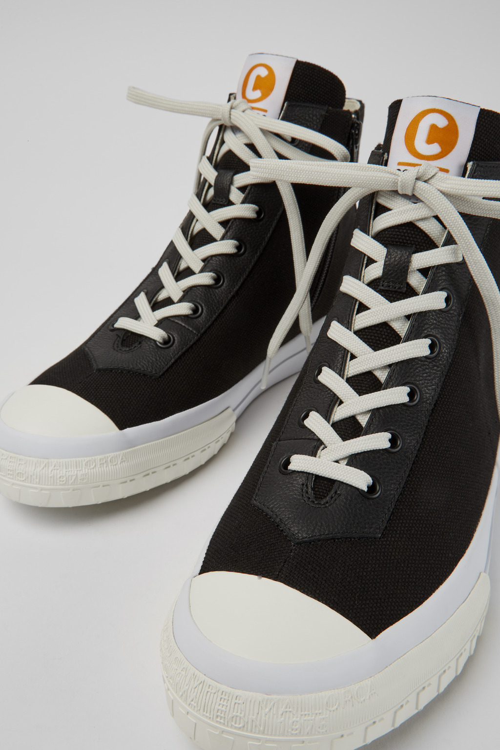 Camaleon Black boots for men