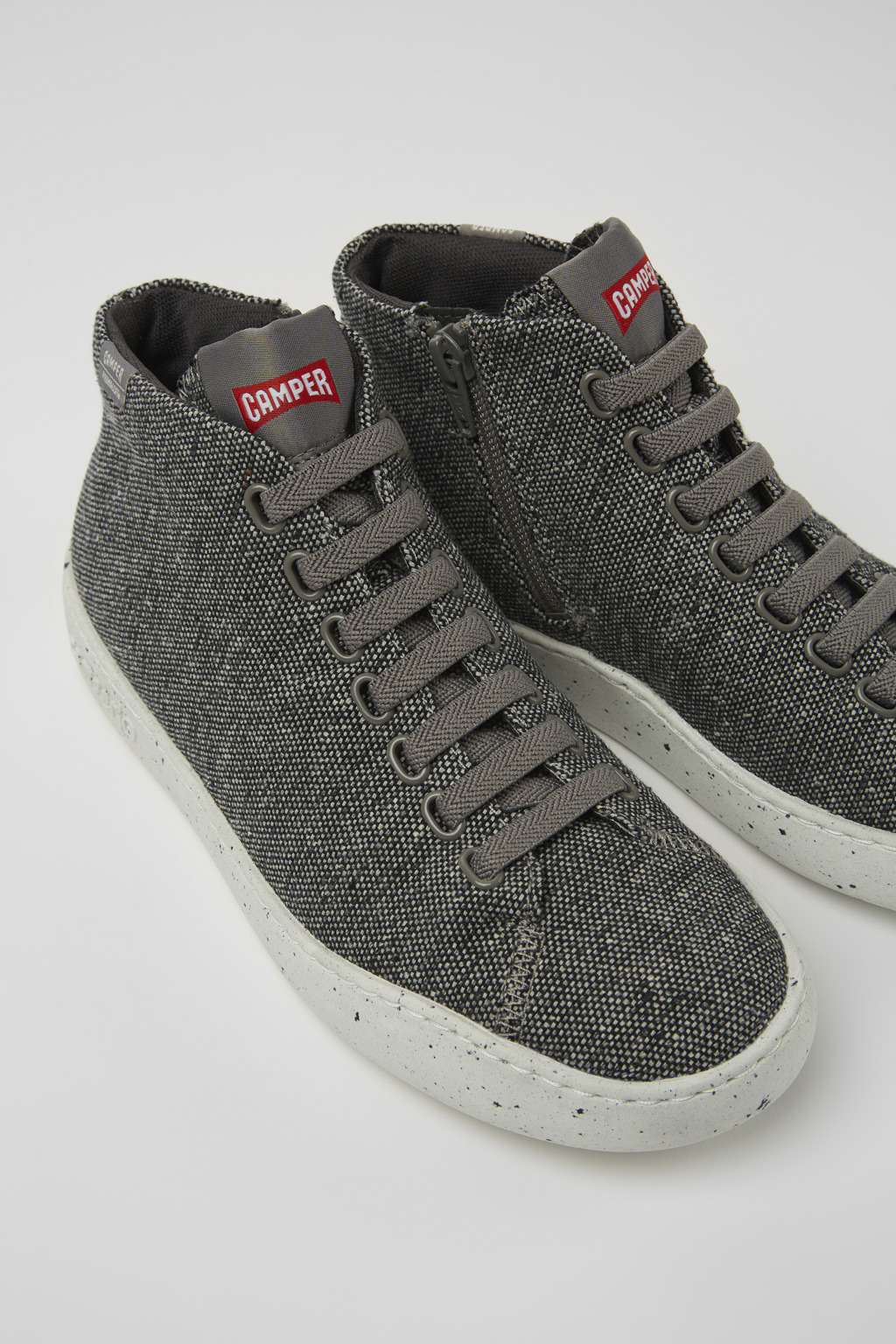 Peu Touring Gray and black recycled wool sneakers for women