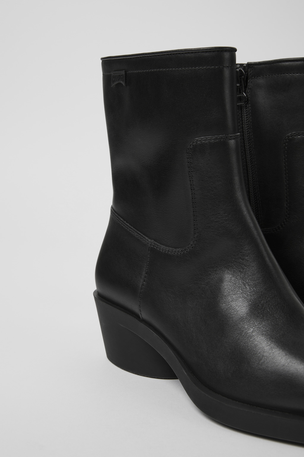 Bonnie Black leather boots for women