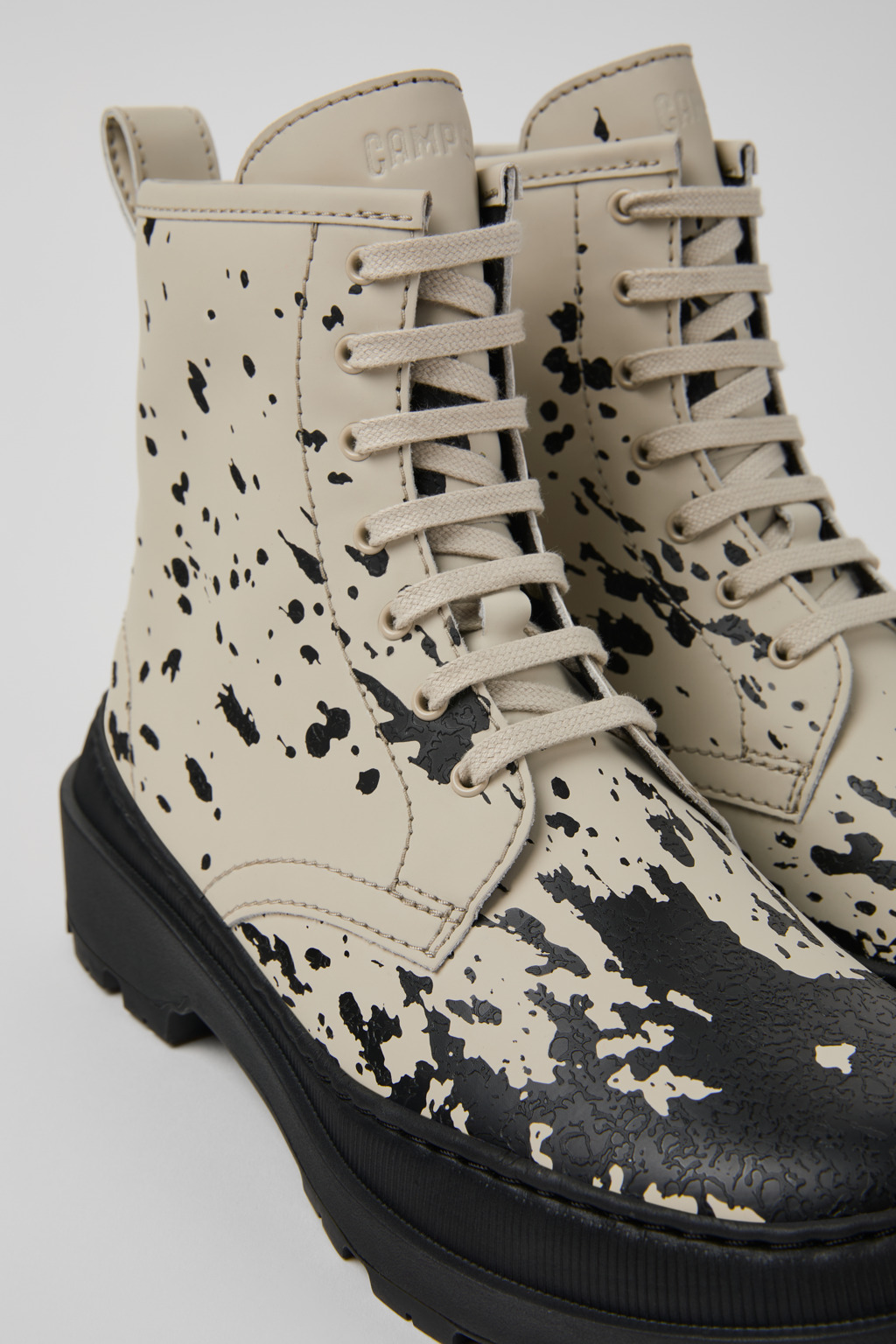 Brutus Trek MICHELIN White and black leather boots for women