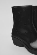 Bonnie Black leather boots for women