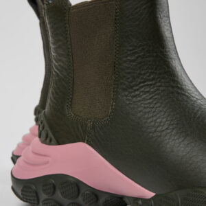 Pelotas Mars Green responsibly raised leather ankle boots