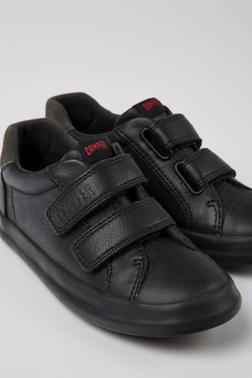 Pursuit Black leather and nubuck sneakers for kids