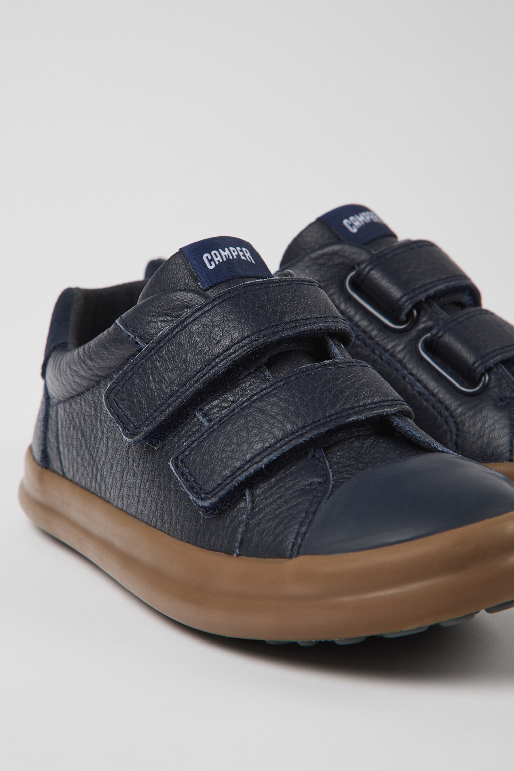 Pursuit Blue leather and nubuck sneakers for kids
