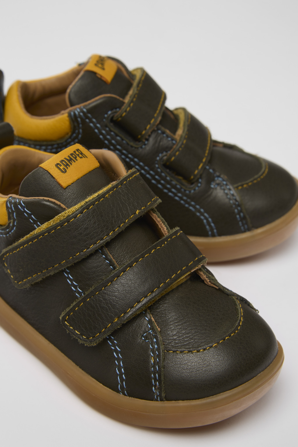 Pursuit Green leather sneakers
