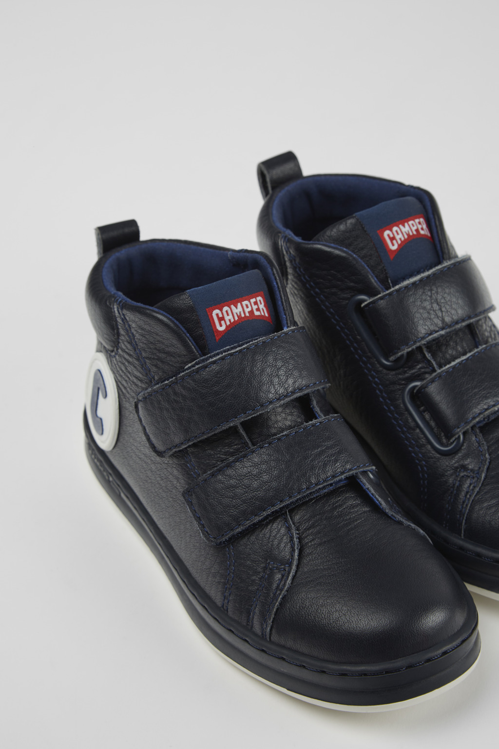Runner Dark blue leather sneakers