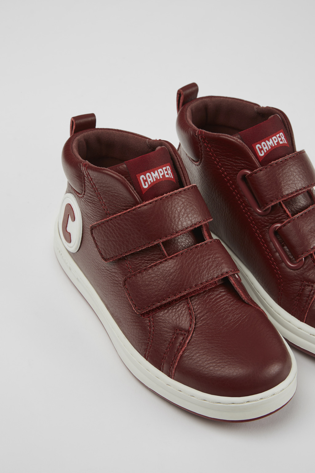 Runner Burgundy and white leather sneakers
