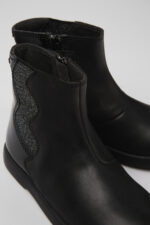 Duet Black leather boots