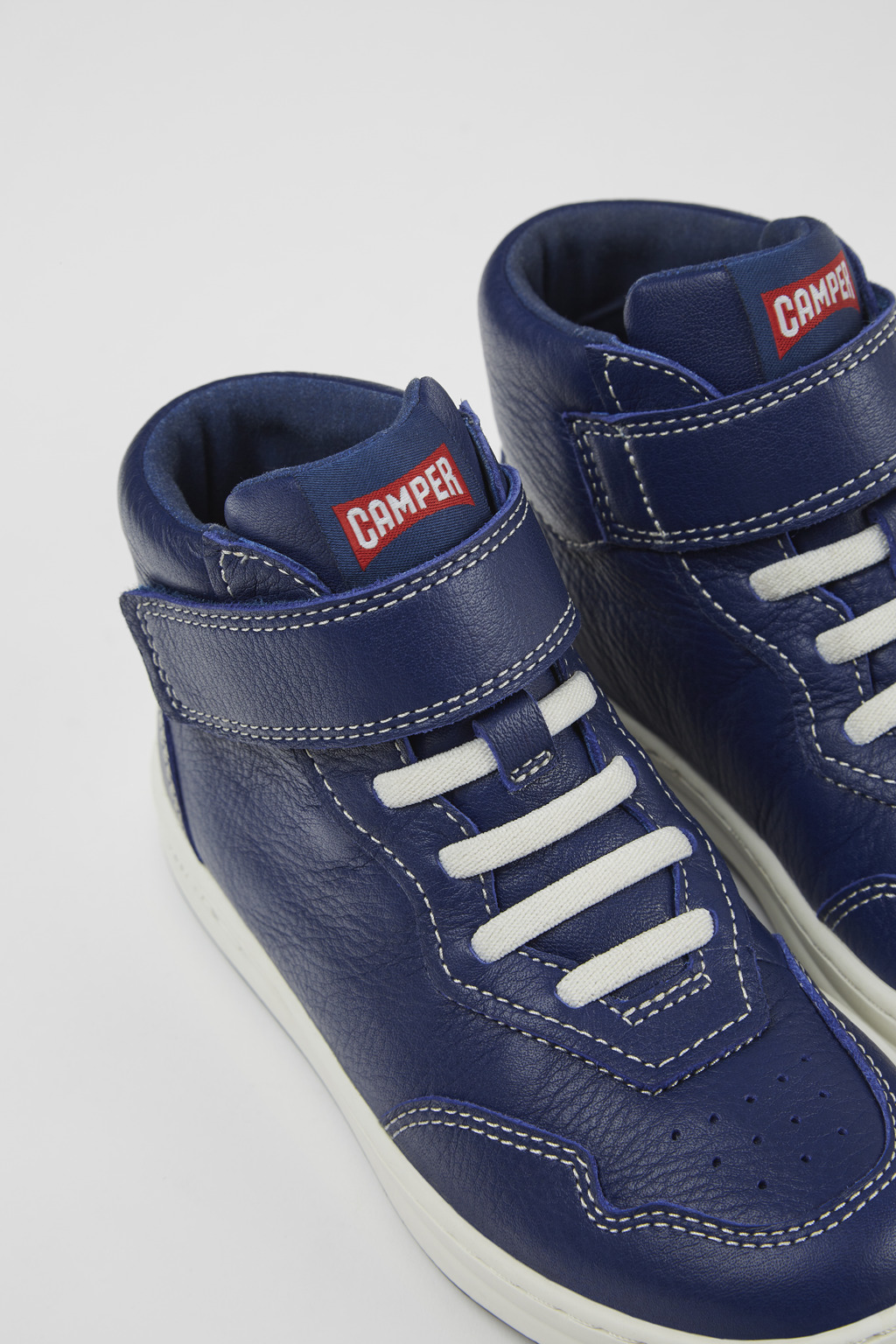 Runner Blue leather sneakers
